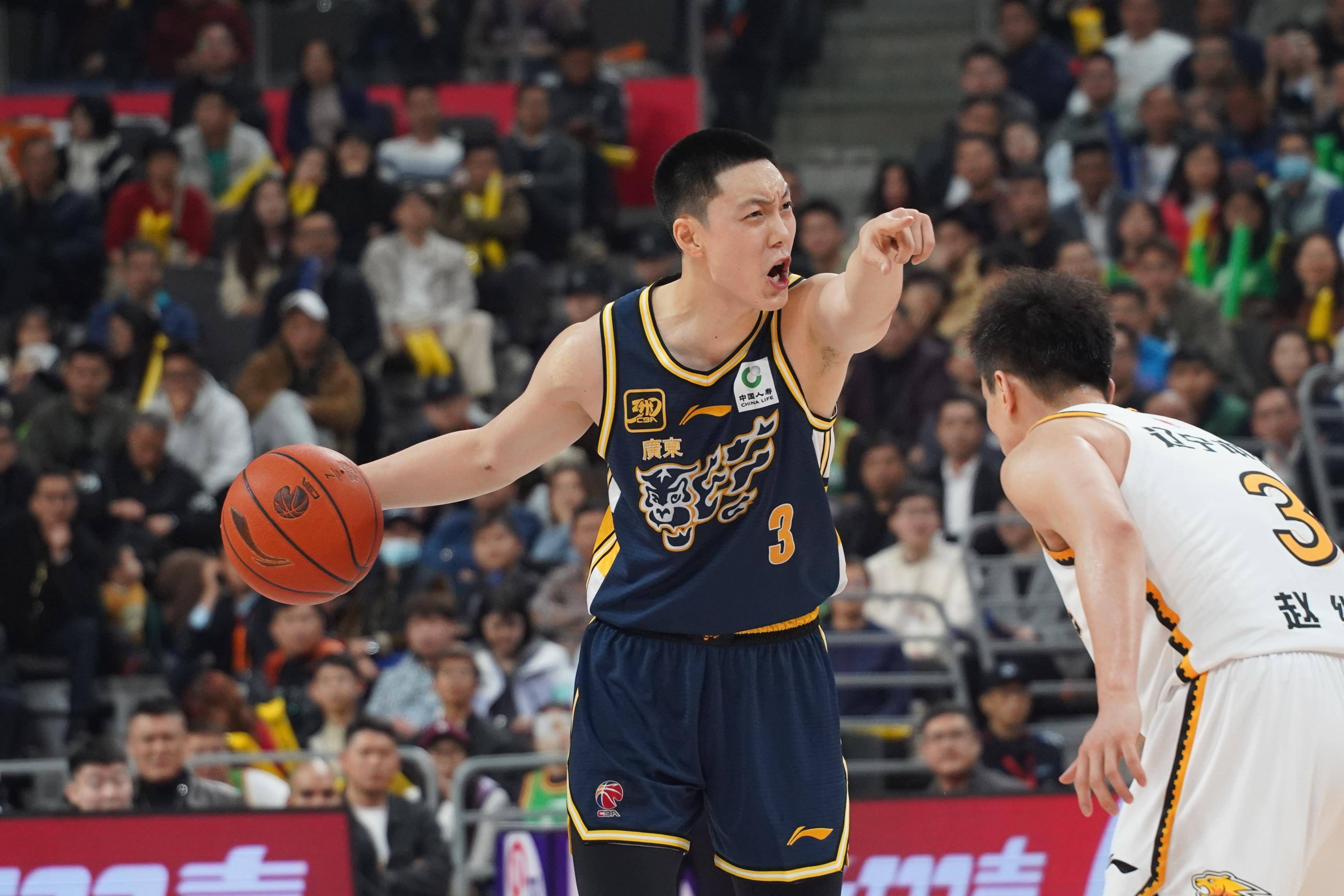 广东队成为本场最大亮点，CBA季后赛瞬间破防，封盖