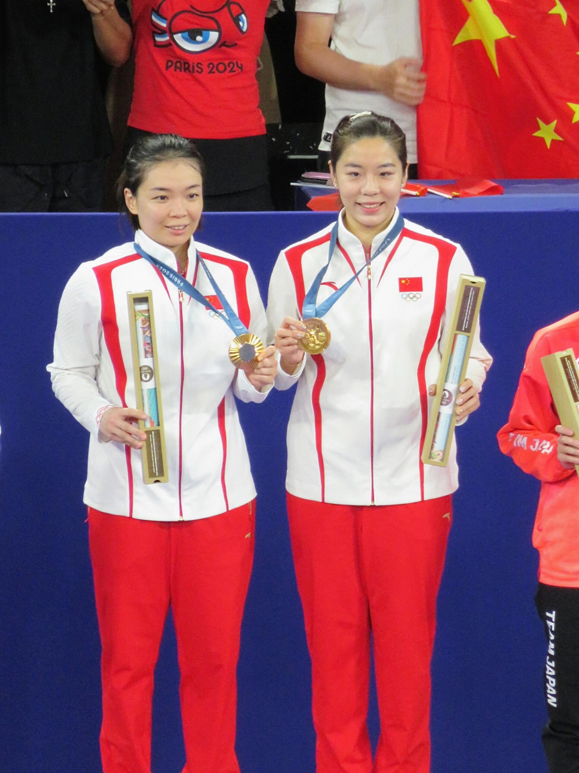 关于双打组合实力强大,捧起羽毛球金牌的信息 关于双打组合实力强大,捧起羽毛球金牌的信息