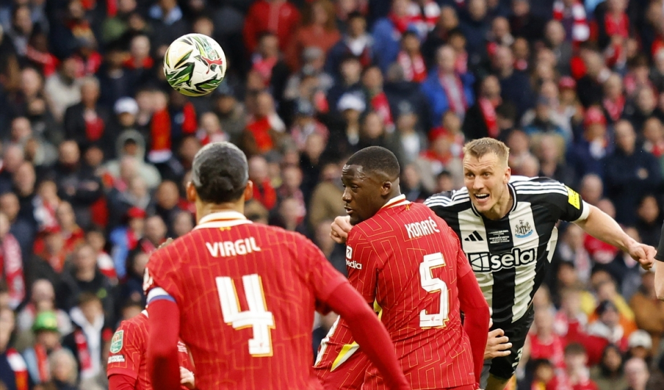 爱游戏在线-包含利物浦球星范迪克因伤将缺席数周的词条