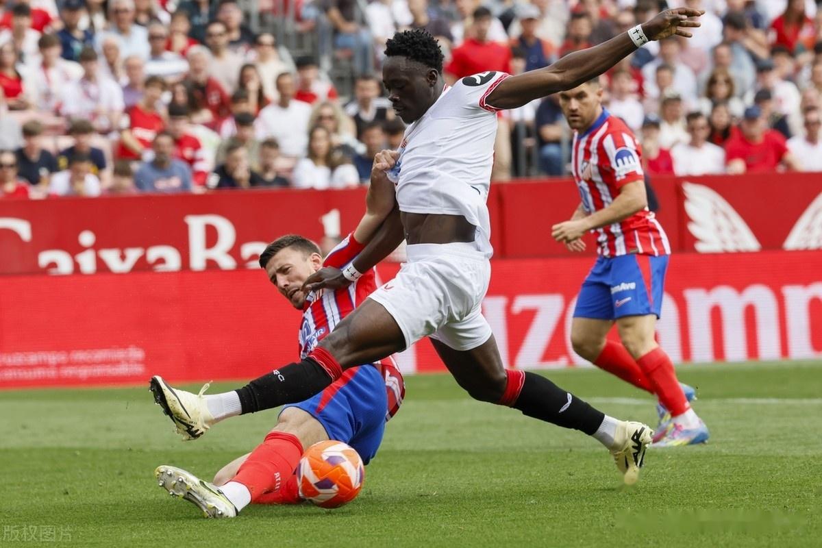 瓦伦西亚迎来胜利，保级形势缓解的简单介绍