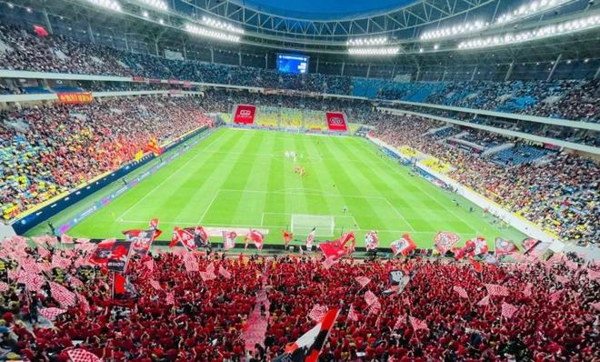 亚洲足球赛事精美球场展现风采