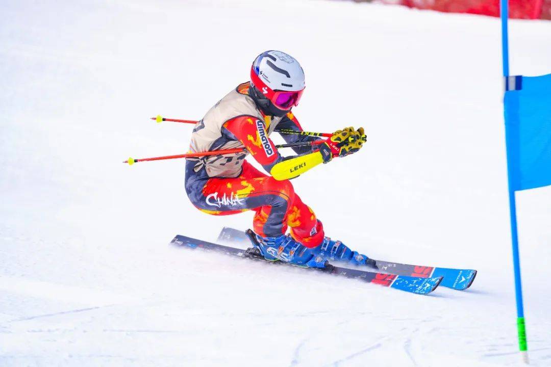 德国选手在滑雪大回转赛中表现出色